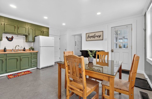Rothsville House | House On Main
