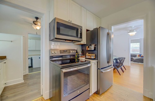 Cambridge House | House on Water: Cambridge Cottage w/BBQ, Fire Pit, & Balcony