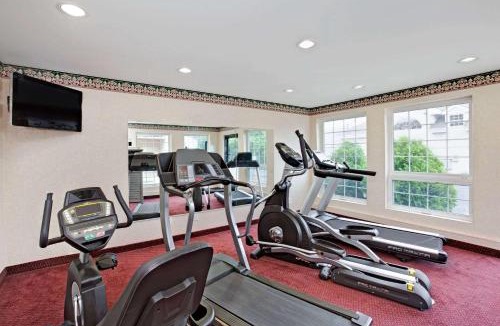 Grenloch Hotel | Howard Johnson by Wyndham Blackwood Near Philadelphia