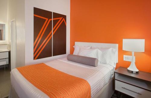 Toms River Hotel | Howard Johnson by Wyndham Toms River