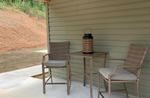 Trenton Cottage | Huckleberry, Quite, Great Fishing, affordable