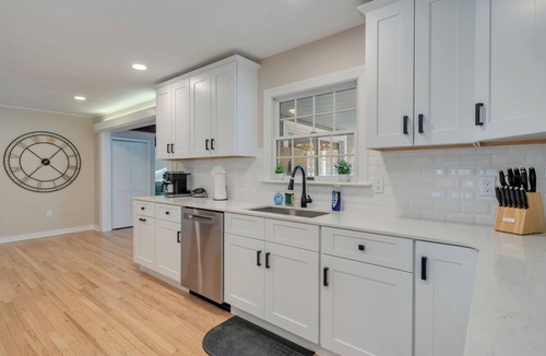 Cape May Court House House | Huge 7 bedroom house - pool, hot tub, full bar, close to Avalon & Stone Harbor
