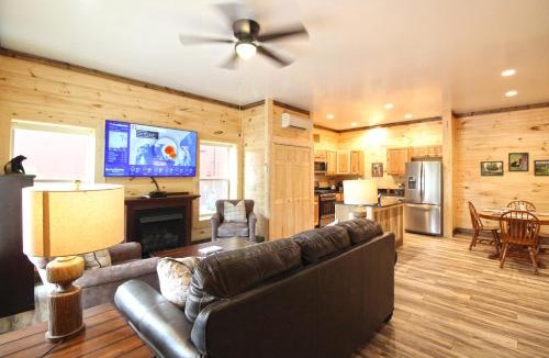Bryson City Villa | Huggie Bear Located in Bryson Village in Town