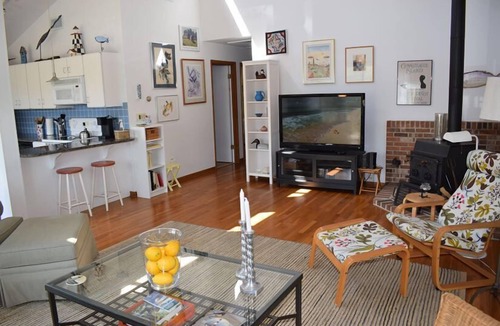 Piney Island House | Hummingbird Haven- 3BR Home | Close to Beach