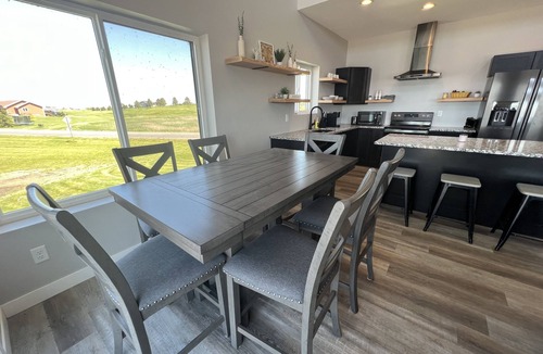 Arlington House | Hunting,Fishn,FamFriendly,Sleeps16,LakesideLux