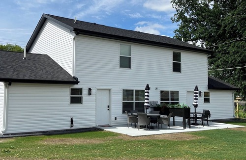 Lincoln House | Husker Getaway lV