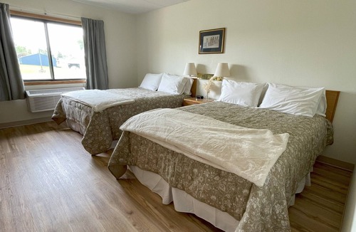 Elk Horn Hotel | Hygge Inn & Suites