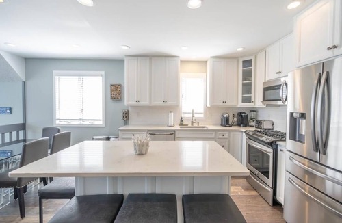 Townsend's Inlet Condo | Immaculately Kept Home in South End of Sea Isle