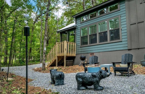 Mentone Cottage | Incredible Cottage with Fire Pit and Stunning Forest Views in Mentore, Alabama