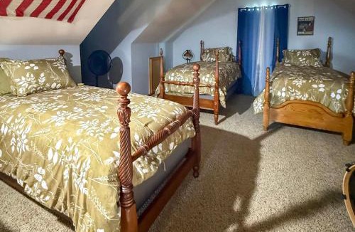 Vian House | Incredible Log Home: 1 Mile From Lake Tenkiller
