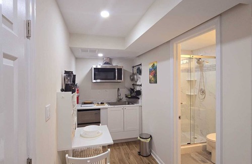 Ellicott City Apartment | Independent Basement Studio w Private Entrance