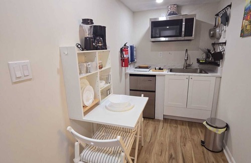 Ellicott City Apartment | Independent Basement Studio w Private Entrance