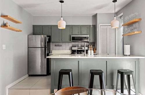 Boerum Hill Apartment | Indoor–Outdoor Garden Home/Prime BoCoCa Location