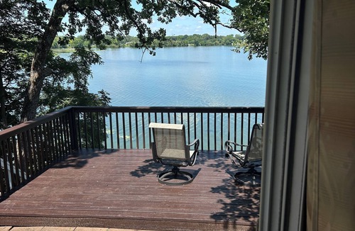 Waterville House | inexpensive lakeside retreat . borders the state bike trail and private dock
