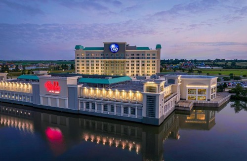 Washburn Hotel | Isle Casino Hotel Waterloo Hotel & Casino - A Caesars Rewards Destination