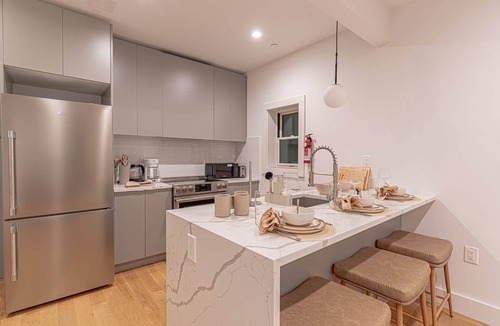 Bushwick Apartment | Japandi Style 1Bd in Brooklyn W/D