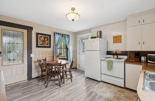 Lake City Apartment | Jasmine Apartment - 3 Blocks from Lake Pepin