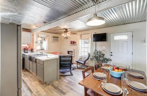 Jasper House | Jasper Cabin w/Fire Pit, Grill & Mountain Views!