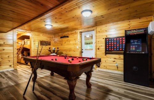 Sevierville Villa | Joy's Retreat Cabin