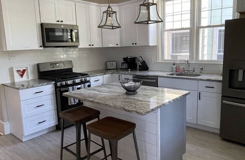 Ventnor City House | July 4th Getaway! Flexible 4-Night Stay 7BR Ventnor Beach House Sleeps 16