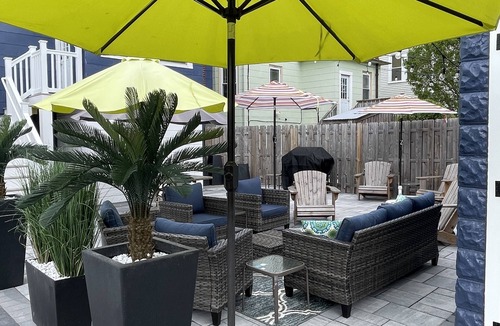 Ventnor City House | July 4th Getaway! Flexible 4-Night Stay 7BR Ventnor Beach House Sleeps 16