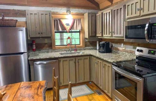 Mentone House | June DEALS+Cabin+HotTub+Pet+GR8Coffee+NEW Bath+FirePit