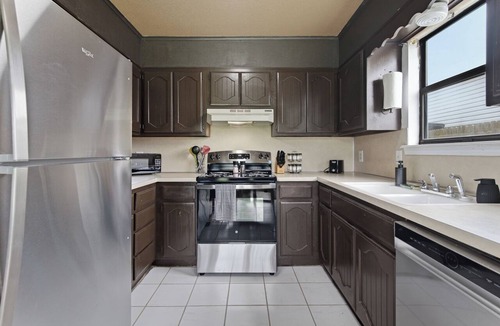 Tulsa House | Juniper Retreat | 2BR, 2BA & Local Coffee