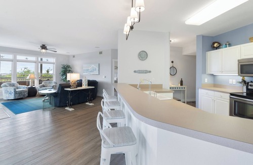 Corolla Condo | Just Chillin: Currituck Club Condo
