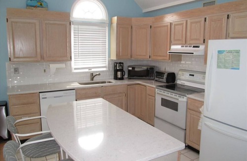 South End Condo | Just one property between you and the beach