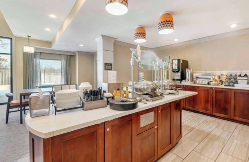 Herndon Apartment | Just What You Were Looking For! Kitchen, Free Breakfast, Onsite Parking