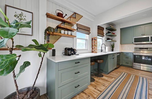 Southmoreland House | KC Gem - Steps to Streetcar, Dining & Entertainment