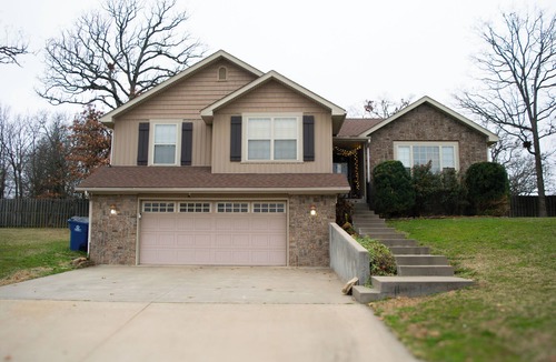 Joplin House | Kerbside Den - Private Basement Suite