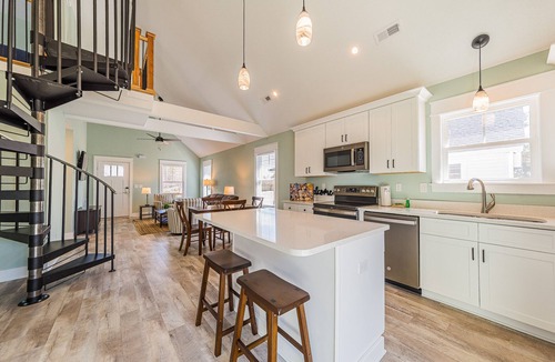 Harbinger House | KIL9116 Kilmarlic Nelson Cottage. Golf Resort, Community Pool & Fitness