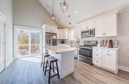 Harbinger House | KIL9118 Kilmarlic Woods Cottage. Golf Resort, Community Pool & Fitness