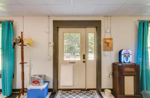 Killen Apartment | Killen Vacation Rental: Walk to Wilson Lake!