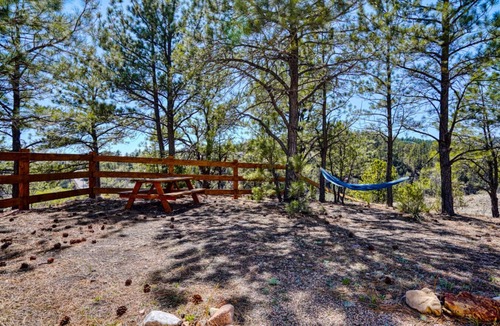 Hot Springs RV Rental | King Bed & Private Bath - Black Hills Eagle Tipi