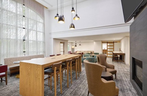 Peoria Apartment | King Suite. Free Breakfast. Pool & Hot Tub. Great for Business Travelers!