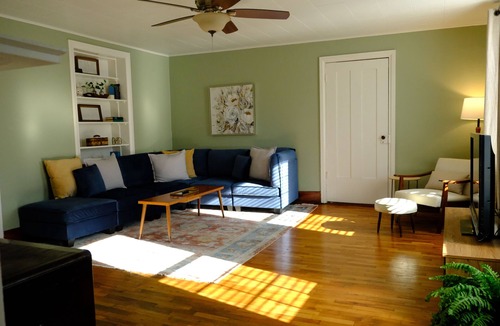 Palmyra Apartment | King Suite Sanctuary: Historic Main Street Charm in Downtown Palmyra
