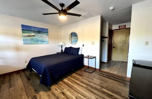 Coinjock Apartment | Knot Four- Balcony View of ICW- Dog Friendly!