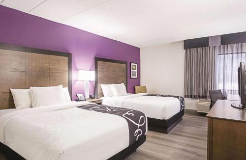 Rosedale Hotel | La Quinta by Wyndham Baltimore N/White Marsh