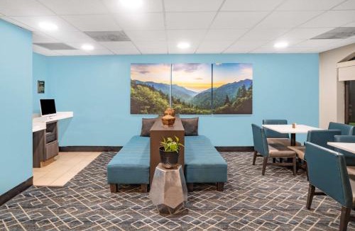 Kodak Hotel | La Quinta by Wyndham Sevierville/Kodak