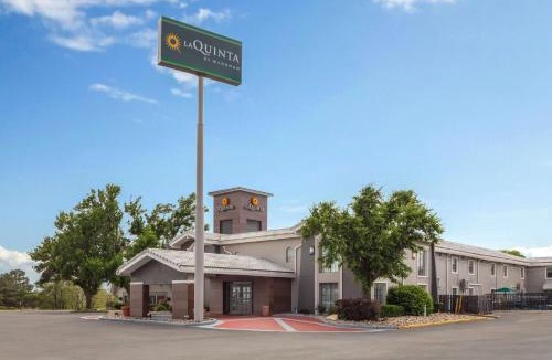 North Central Omaha Hotel | La Quinta Inn by Wyndham Omaha West