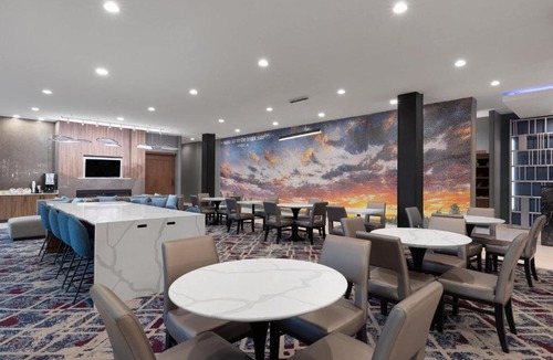 Athens Hotel | La Quinta Inn & Suites by Wyndham Athens I-65