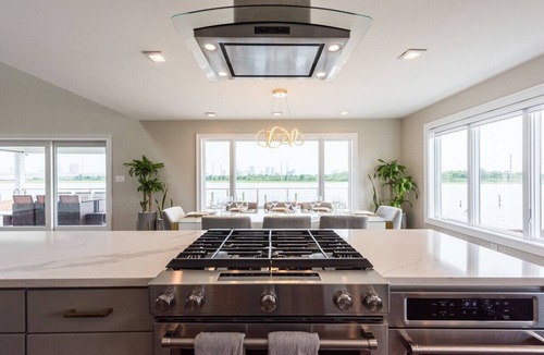 Atlantic City House | Lago-Mar luxury modern waterfront home