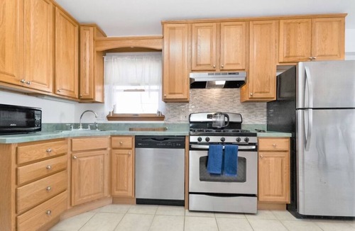 Mystic Island House | LAGOON FRONT BEACH BUNGALOW- SLEEPS 6 FIREPIT. GAME ROOM GAZEBO.