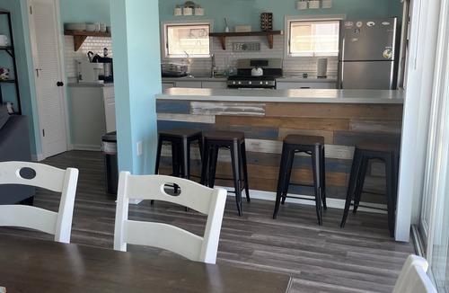 Beach Haven West House | Lagoon Getaway 2 Bedroom - 3min to LBI