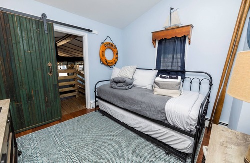Tuckerton Beach House | Lagoon Life Hideaway – Waterfront 3 BDR, Pet Friendly w/Game Room!