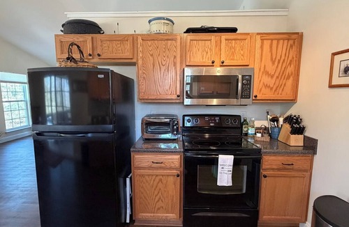 Mineral House | Lake access home centrally located to many Lake Anna amenities. Pet friendly!