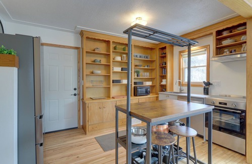 Pine City House | Lake Access Home on Cross Lake: Walk to Dtwn!