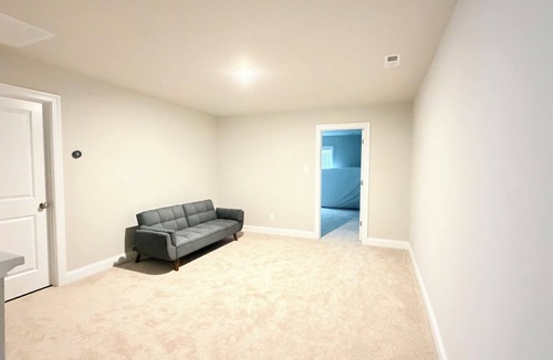 Mineral House | Lake Anna Family Retreat, Sleeps 10, Beach & Boat Launch